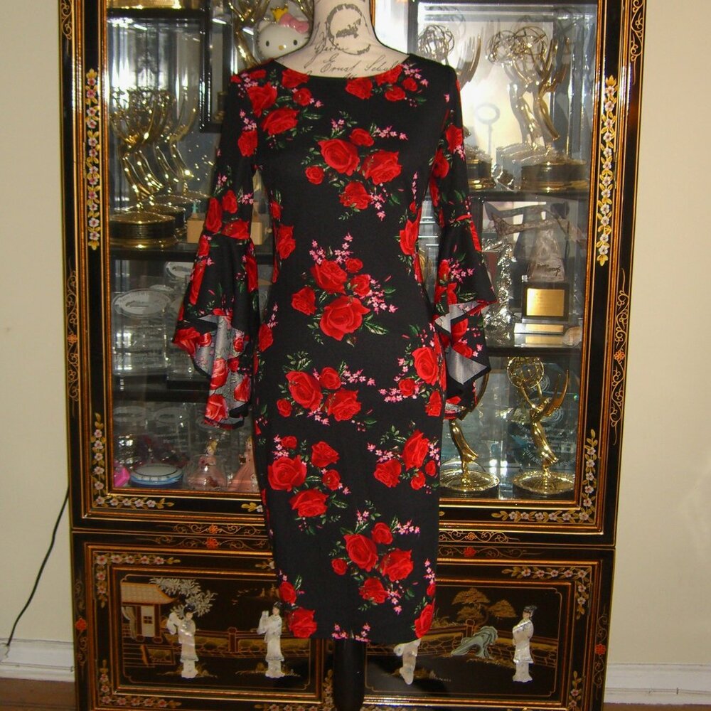 NWT VFSHOW VFEMAGE ROSE PRINT FLUTTER SLEEVE DRESS S
